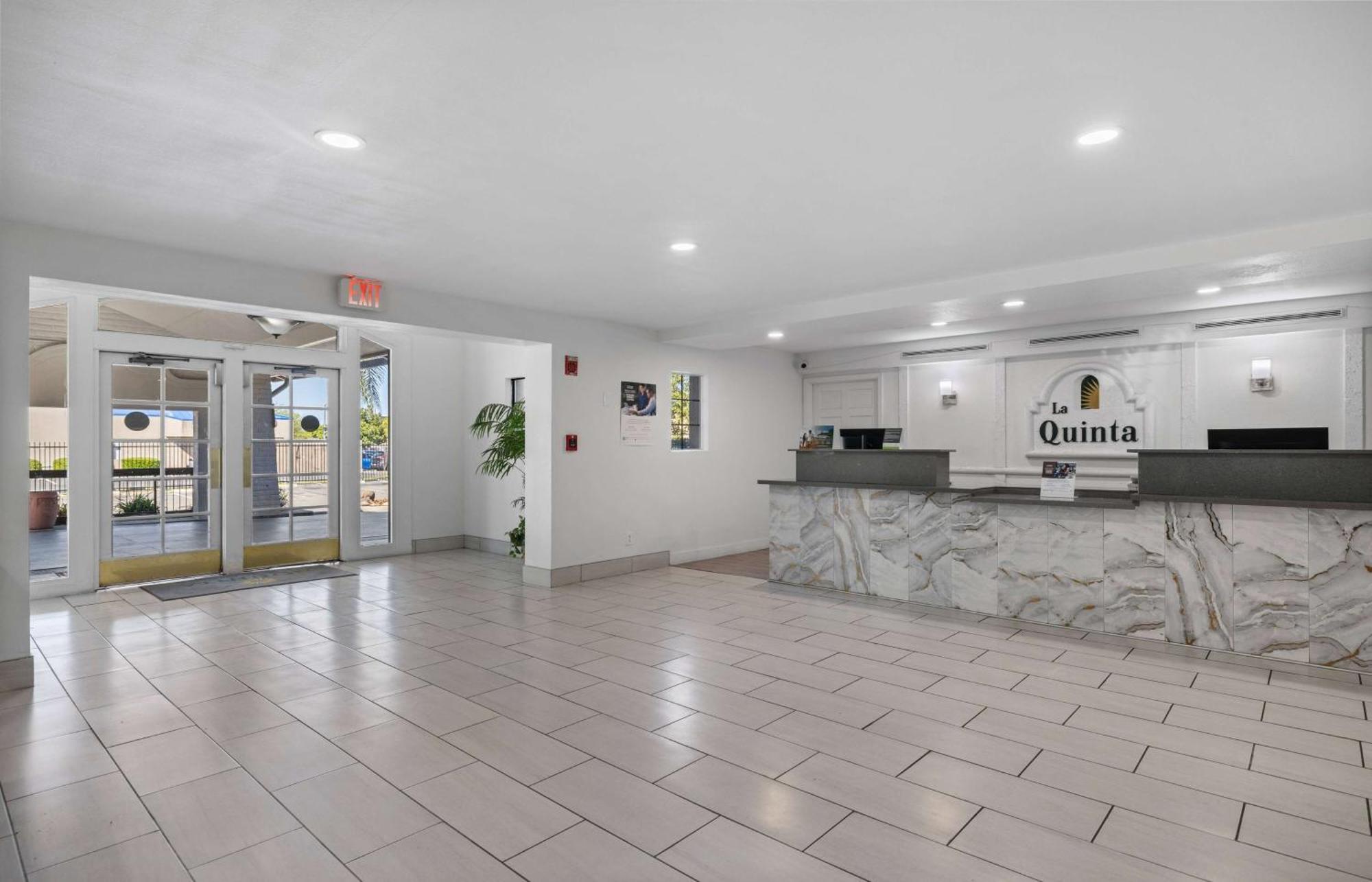 La Quinta Inn By Wyndham Стоктон Екстер'єр фото